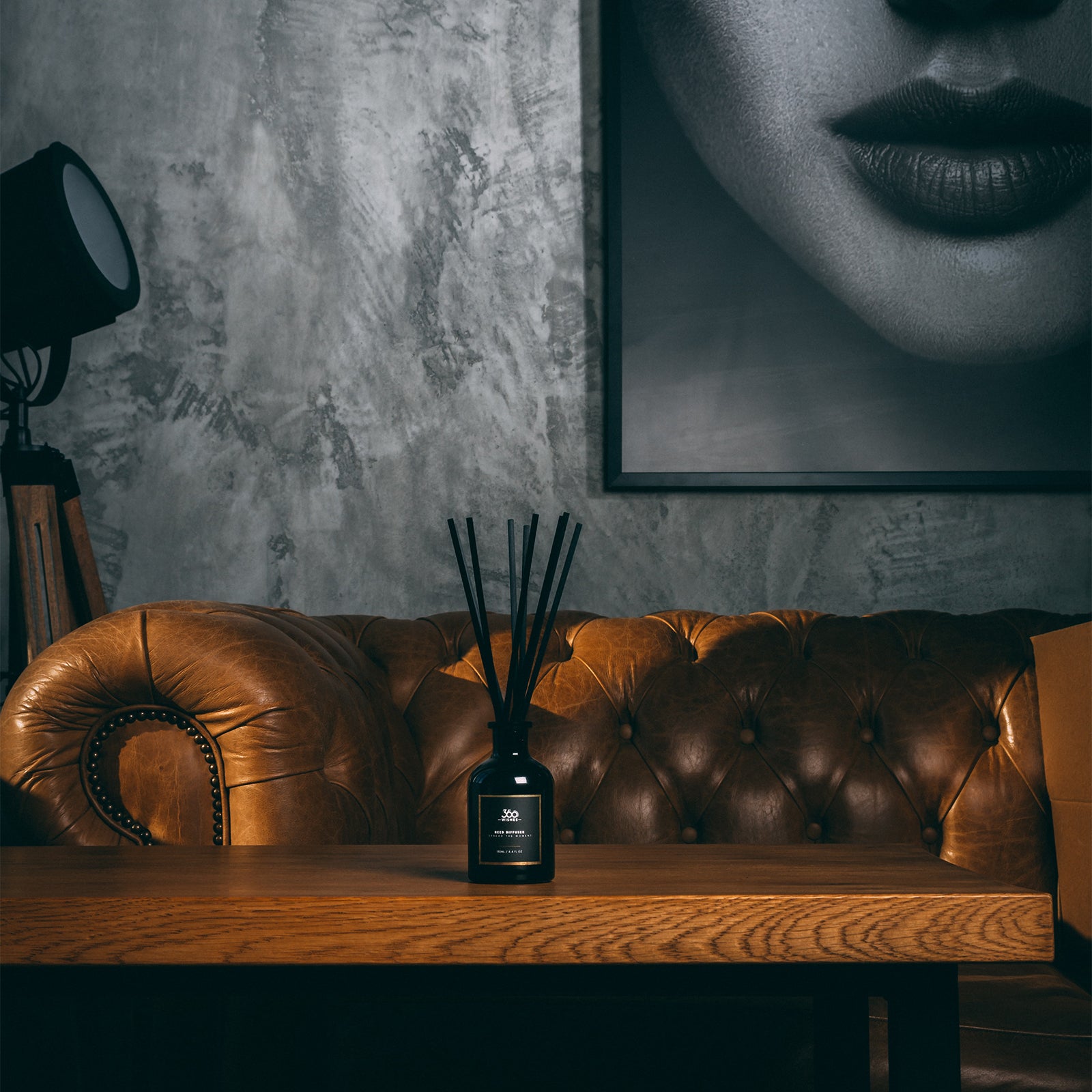 Nuo vasariško saldumo iki levandų kupinos ramybės, nuo klasikos ir elegancijos iki modernumo – tai mūsų kruopščiai atrinktos, aukščiausios klasės kvapų natos pasiruošusios suskambėti Jūsų namuose.